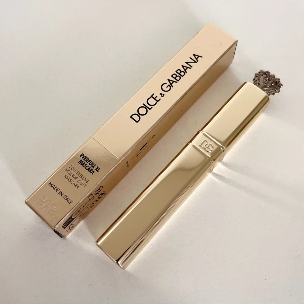 Dolce and Gabbana 36 hour extreme volume lift mascara